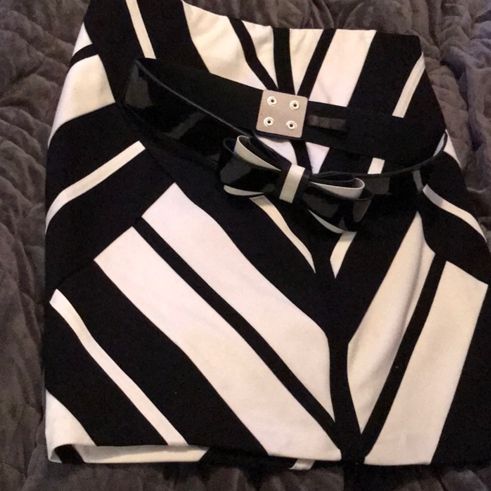 White House Black Market Skirt